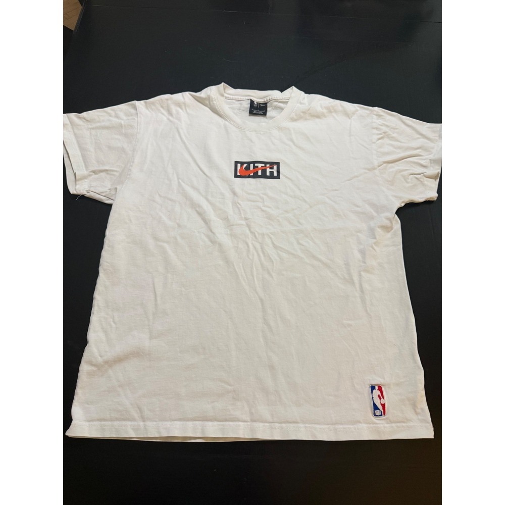 Kith x Nike NBA New York Knicks Logo Tee White Mens Large Short Sleeve T-Shirt